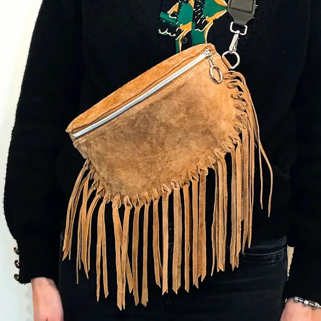 Sac banane Bella tressée (Camel)